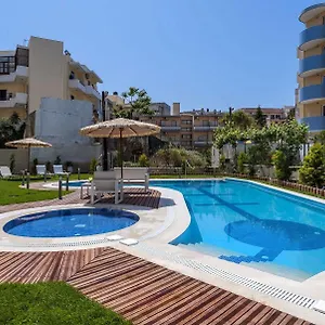 Aparthotel Leonidas &, Rethymno (Crete)